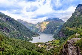 Inkluderer ikke innsjøer som kalles fjord. The 12 Best Fjords In Norway Routes North