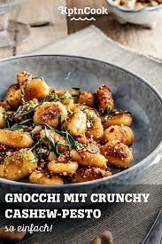 Gnocchi Mit Crunchy Cashew Pesto Gnocchi Rezept Vegan In 2020 Gesunde Vegetarische Rezepte Rezepte Schnelle Vegetarische Rezepte