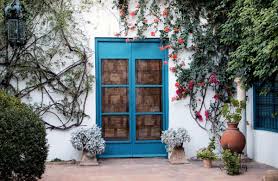 Discover amazing courtyard designs from all over the world julia engel (gal meets glam) on instagram: Vertical Gardens The Courtyards Houses Of Cordoba In Spain Archeyes