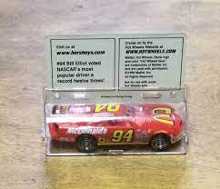 Sign up to get the latest news from hot wheels! 1998 Hot Wheels Reese S Racing 1 64 94 Bill Elliott Mcdonald S Promo Preview Heroes Sports Cards