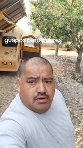 Guapos pero Pobres: La Realidad que Enfrentamos