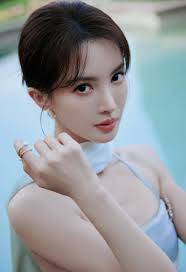 cnladies archive — JIN CHEN 金晨 in Peet Dullaert 2024 S/S Haute...