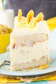 It's funny how these rather retro american desserts, like the banana cream pie and baked alaska bring back memories of grandmothers and. Banana Pudding Ice Cream Cake Banana Cake Recipe