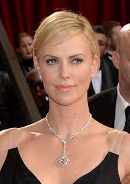 The Most Expensive Jewellery Ever Worn To The Oscars Slice Ca Most Expensive Jewelry Diamond Jewelry Expensive Diamond Jewelry Necklace