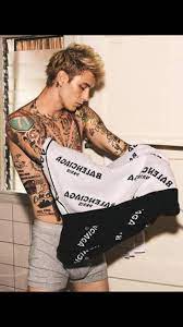 Are you seeking machine gun kelly wallpaper? Mgk Machine Gun Kelly Wallpaper Enjpg