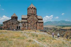 Hɑjɑsˈtɑn], amtlich republik armenien, armenisch հայաստանի հանրապետություն. Reiseinformationen Und Sehenswurdigkeiten Armenien