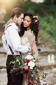 My husband and i had a full day of appointments to view wedding venues when we first visited double creek crossing. Boho Styling Meets Texas Charm In This Wedding Inspiration From Holly Kringer Photography Bohemian Style Wedding Wedding Styles Bohemian Wedding