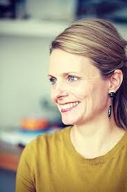 Magda: Roman : Ziervogel, Meike, Pesl, Martin Thomas: Amazon.de: Bücher