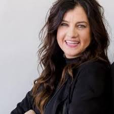 Lori Murphy's Instagram, Twitter & Facebook