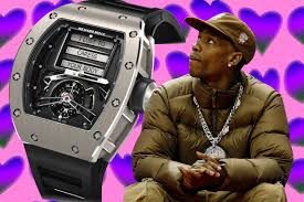 From moisturizing shampoo to hair oil, each natural ingredient used in our hair care products is chosen with delicate care. Travis Scott Got The Sex Watch Gq