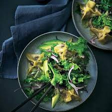 Kale Salat Mit Grutzwurst Wan Tan Rezept Salat Mit Grunkohl Zubereiten Rezepte