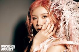 Kim Banh's Instagram, Twitter & Facebook