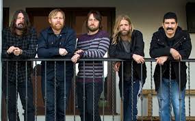 This spring, american rock band foo fighters toured the us, playing in the garages of diehard fans. Video Foo Fighters Veroffentlichen Garage Tour Dokumentation