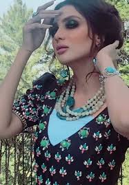 Fizza Ali's Signature Makeup Look by Farah