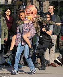 #lifeinayear starring jaden smith and cara delevingne. Jaden Smith And Cara Delevingne Go On Valentine S Date Share Kiss Editor 99