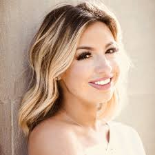 Haley Hoffman Smith: Founder of Her Big Idea Foundation & Author of Her Big  Idea