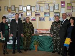 Літак, за словами данілова, має вилетіти вже сьогодні. Afganistan Ti V Nashih Dumah Yak Pticya V Poloti V Sercyah Zatihlih U Skorboti