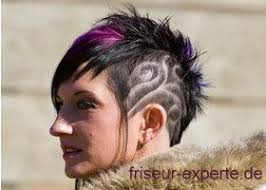 iro punky kurzhaarschnitt frauen tattoo einrasiert tribal kurze haare frauen kurzhaarschnitt frauen kurze haare
