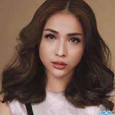 Có lẽ bởi cắt bỏ sự xuất hiện của hương giang nên trong suốt thời gian phát sóng tập 7, không khi nào các tham luận viên xuất hiện cùng lúc trên màn hình. NgÆ°á»i Ná»•i Tiáº¿ng á»Ÿ Háº­u Giang NÆ°á»›c Viá»‡t Nam