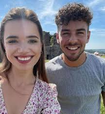 Hollyoaks star 'marries businessman fiancé' she met