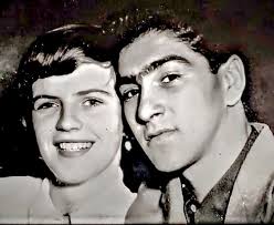 Corner stores of days gone by... Bethune's LeClair's Murray's Sheel's  Wagenblass' Hanniman's Bea's Across from Mooreheads? Alicia st? They were  all over town. Any pictures?