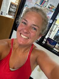 Its a hot day today gym then heavy lifting at work keep moving no excuses  one love. 💪54