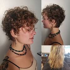 Cortes pelo corto rizado 2018¿pelo ondulado? Cortes De Pelo Rizado 2021 2022 Mujer Tendencias Cafe Versatil