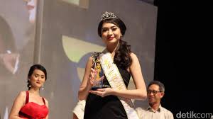 Agnes, Si Cantik dari Lexus Raih Mahkota Miss Auto Show 2017