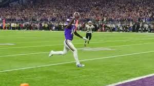 Kfan and voice of the vikings paul allen (pa) with the call for the minneapolis miracle. Minneapolis Miracle Sideline Cam Youtube