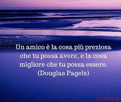 Che amarezza scoprire che chi pensavamo amico è invece mille km lontano dal nostro cuore oppure. Le Piu Belle Frasi Sull 039 Amicizia Da Condividere E Dedicare