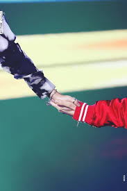 Yoongi Jimin Friendship Brotherhood Family Wallpaper Bts Holding Hands Hanging On Yoonmin Jimin Yoongi