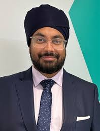 Ralph Keefe's Instagram, Twitter & Facebook