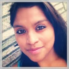 Daisy Mena (@dazezy)