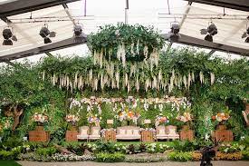 Pernikahan Dengan Tema Indoor Garden Di Hotel Dharmawangsa The Bride Dept Dekorasi Resepsi Pernikahan Pernikahan Taman Pernikahan