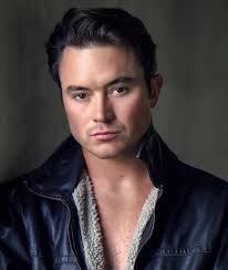 Luke Skinner's Instagram, Twitter & Facebook