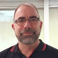 Dennis Hutt's Instagram, Twitter & Facebook