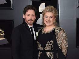 I sing & write sometimes, coach on @nbcthevoice sometimes. Kelly Clarkson Tells Today Divorce Life Has Been A Dumpster