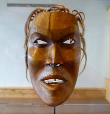 Fotos gratis : Monumento, estatua, ropa, Casco, cara, escultura, art,  máscara, de madera, cabeza, canadiense, tallado, disfraz, mascarada,  historia antigua 2943x3065