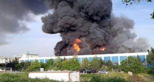 Jun 18, 2021 · i̇stanbul valisi ali yerlikaya, 17 haziran'da 357 bin 134 kişiye korona virüs aşısı yapıldığını belirterek, aşı seferberliğinde yeni bir rekora imza atıldığını kaydetti. Istanbul Da Korkutan Yangin