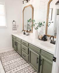 Tiffany On Instagram Do You See The New Addition To My Master Bathroom Tell Me In The Comments Are You T In 2021 Bathroom Inspiration House Bathroom Bathroom Decor