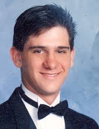 Karen Devan's Instagram, Twitter & Facebook