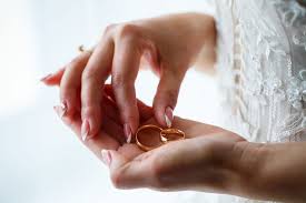 Cartier bague 1895 prix,cartier nail ring dupe,white buffs sunglasses,cartier tiger pendant. Alliance Mariage Notre Selection En Or A Petit Prix En Diamants