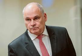 Narva linnapea edendab suhteid Tadžikistaniga kurjategija seltsis