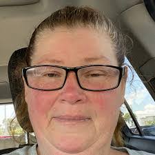 Linda Dowdy's Instagram, Twitter & Facebook