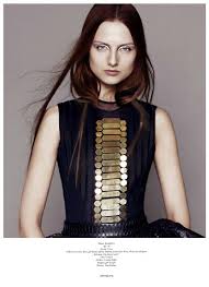Elena Bartels Is Minimal Chic For Under The Influence Magazine Fashion Textiles Fashion Black Fashion