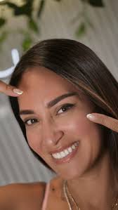 Micro de cejas, Ayer me hice la Micro de cejas. Es mi primer día, 0por eso  las cejas se ven oscuras. El color va a bajar un 50% y se verá mucho más  natural. , #easybeautytips Este procedimiento me va ...