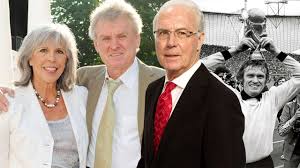 Sepp maier was born on february 28, 1944 in metten, bavaria, germany as josef dieter maier. Sepp Maier Wird 70 Kaiser Franz Beckenbauer Gratuliert In Bild Fussball Bild De
