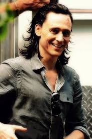 Tom With His Loki Hair Be Still My Bleeding Heart Holy Wow The Smile Loki Tom Hiddleston Gentleman Tom Hiddleston