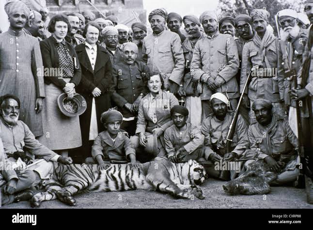 British hunting party india hi-res stock photography and images - Alamy