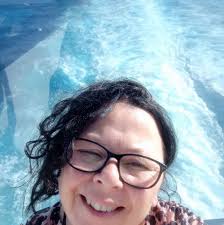 Armando, interpretato da Erasmo Genzini (#LIsolaDiPietro) viene assunto per  ristrutturare la casa in cui andranno a vivere Francesca e il suo fidanzato  da sposati. Passionale, all'apparenza sembra immaturo, ma è anche un